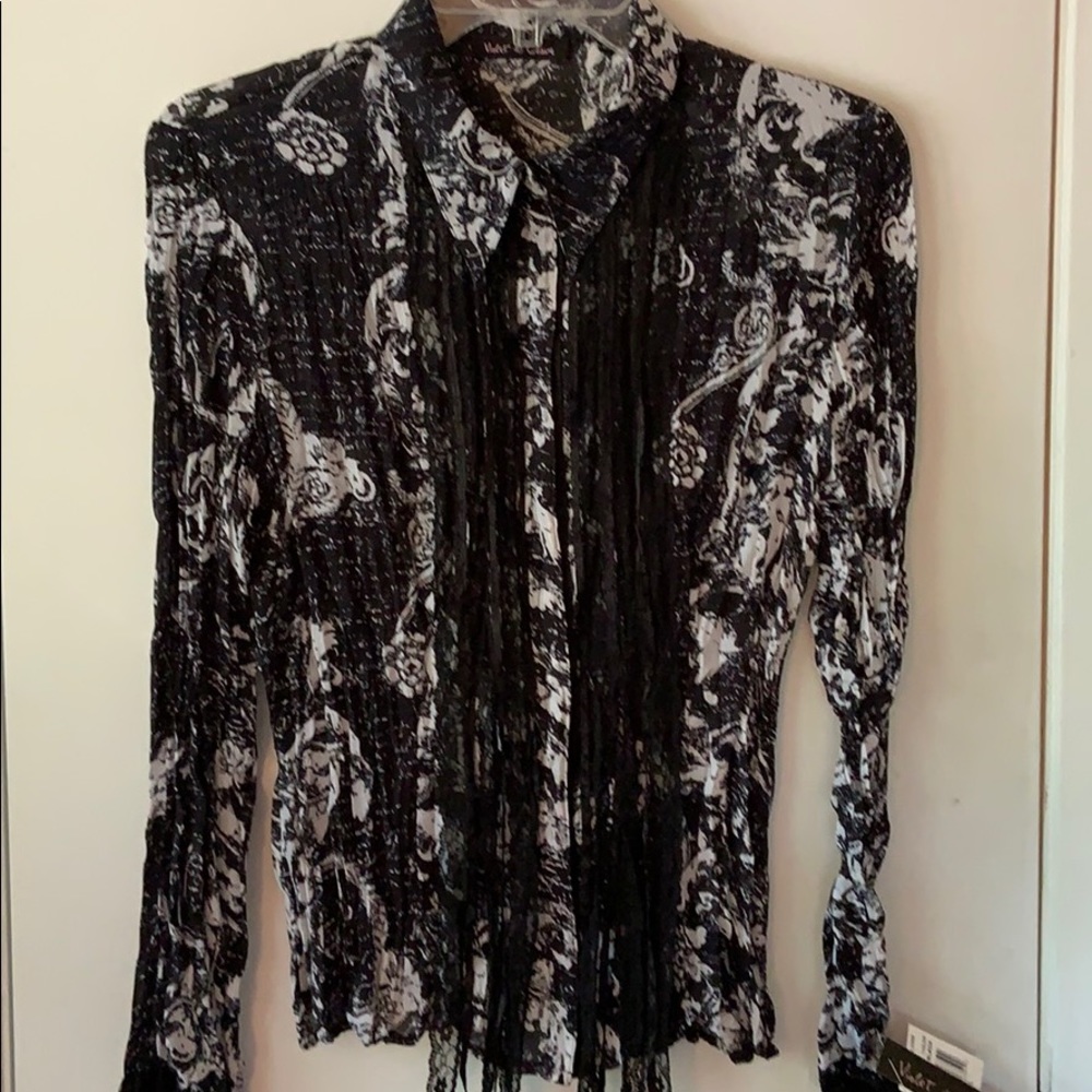 Violet and Claire ladies top